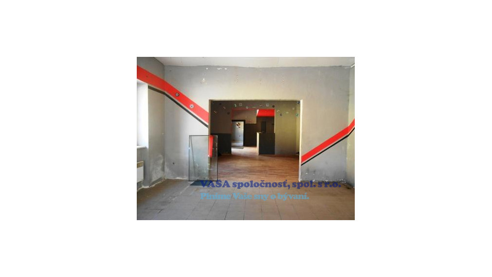 Na predaj multifunkčná budova v centre Hnúšti