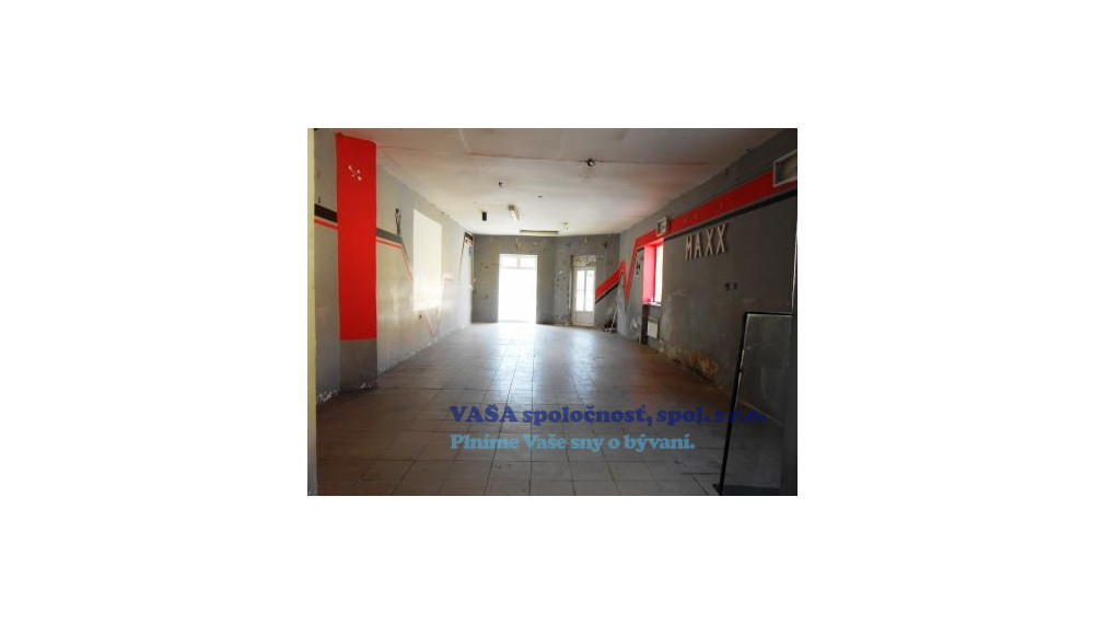 Na predaj multifunkčná budova v centre Hnúšti