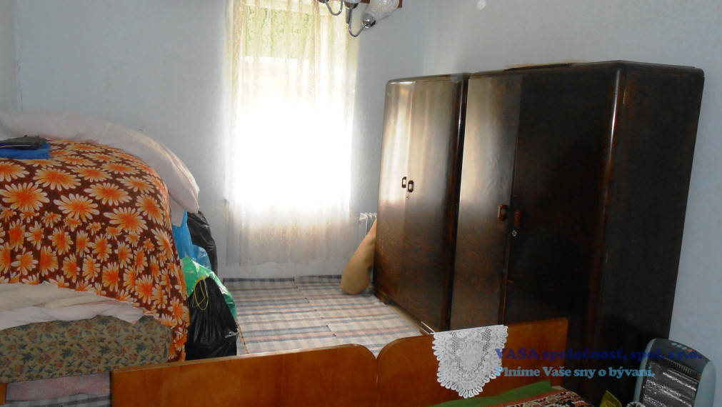 Rodinný dom - usadlosť v obci Hostišovce, okr. Rim. Sobota