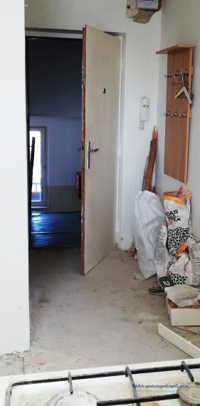 Na predaj 1- izb. byt v centre Tisovca s balkónom