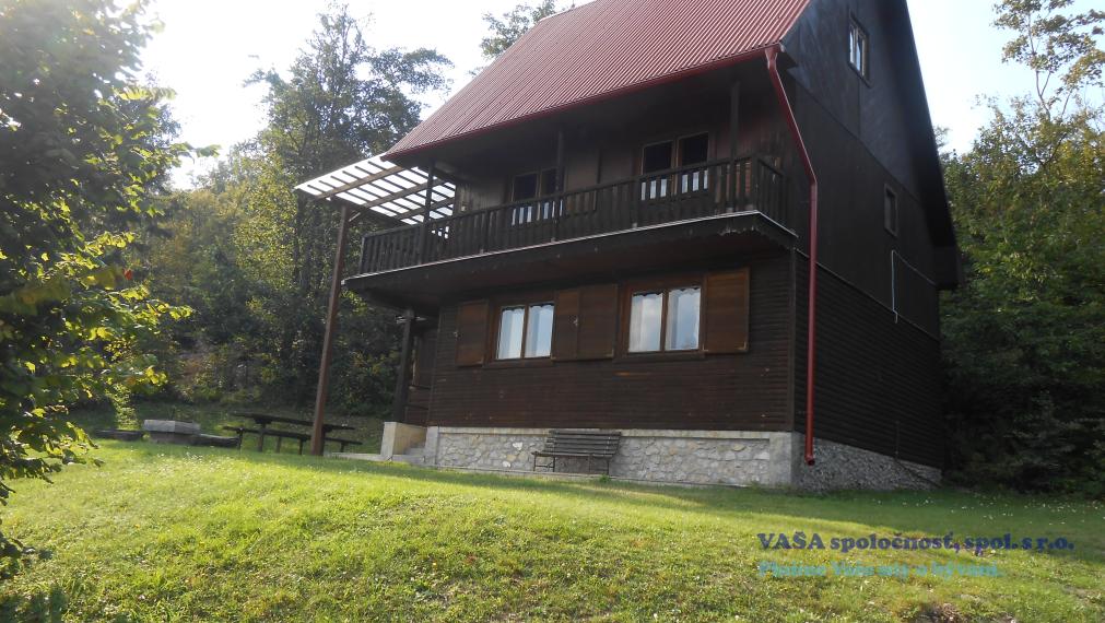 Chata pre 12 osôb pri Ochtinskej aragonitovej jaskyni okr. Rožňava