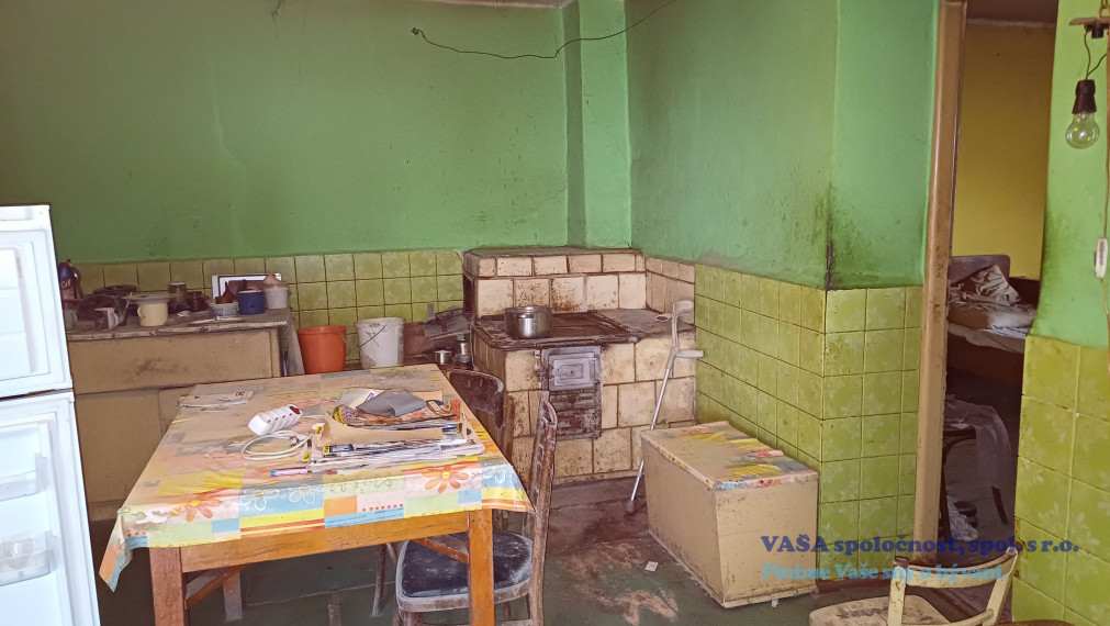 Domček na chalupárenie v obci Polom okr. Rim. Sobota