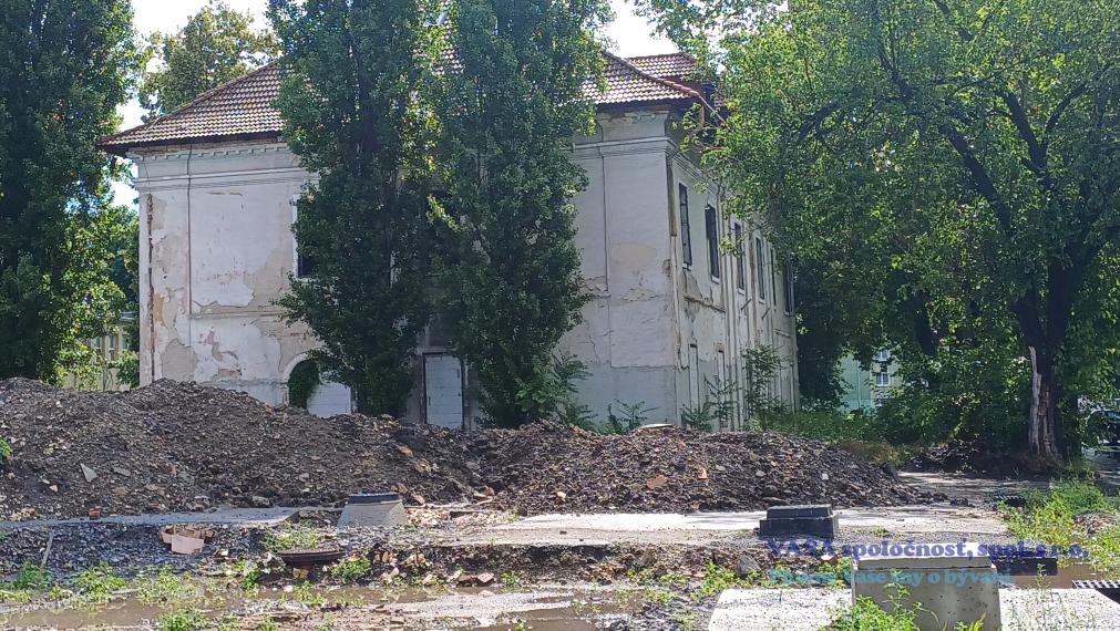 POZOR! Znížená cena Kaštieľ Szilassiovcov v Lučenci