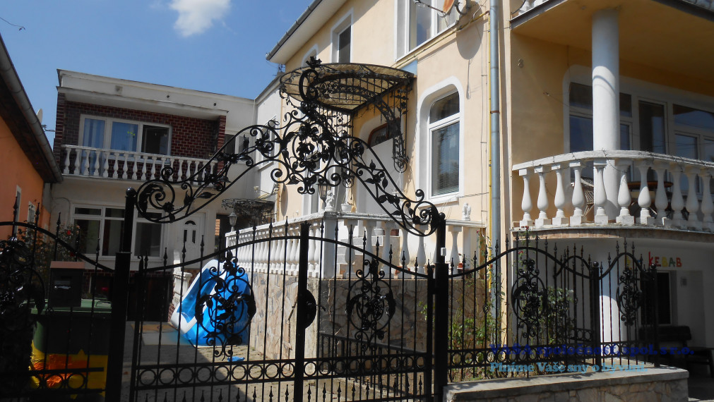 DVA DOMY -  za cenu jedného v Rimavskej Sobote