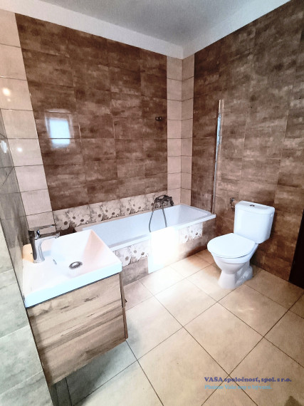 Na predaj je veľký nový RD v Hosticiach, okr. Rimavská Sobota