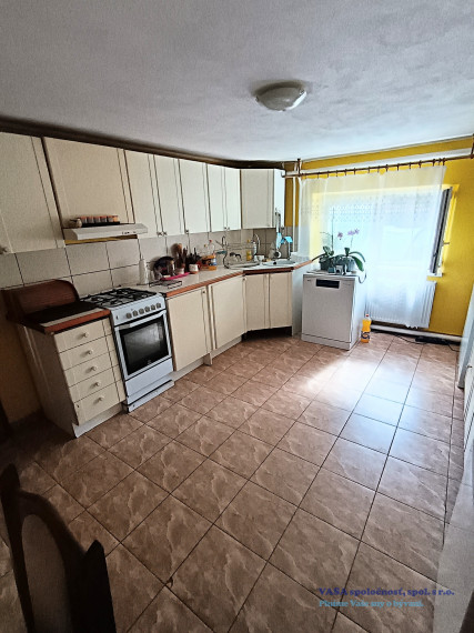 Na predaj je veľký nový RD v Hosticiach, okr. Rimavská Sobota