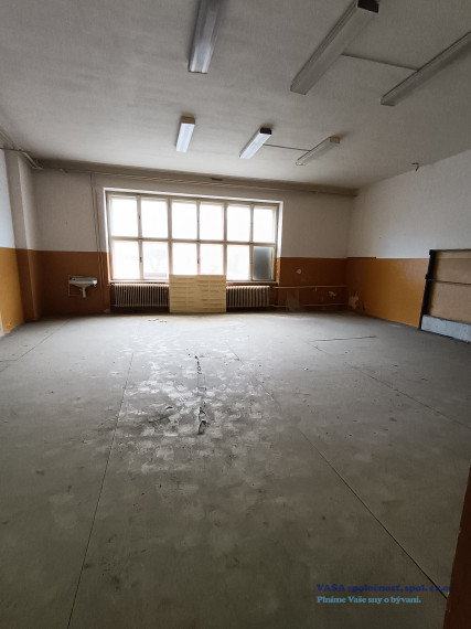 VÝRAZNÉ ZNÍŽENIE CENY!  Polyfunkčný objekt v Rimavskej Sobote