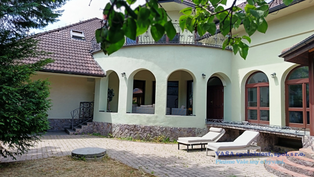 VÝRAZNÉ zníženie ceny! RD s bazénom v Tornali okr. Revúca