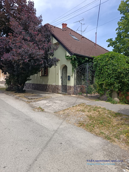 VÝRAZNÉ zníženie ceny! RD s bazénom v Tornali okr. Revúca