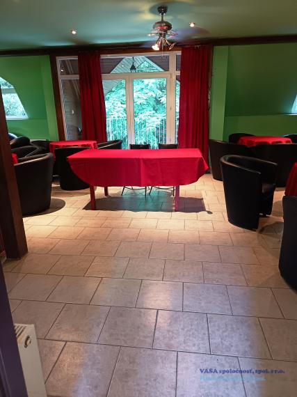 Funkčná podnikateľská budova na predaj v Blhovciach okr. Rim. Sobota