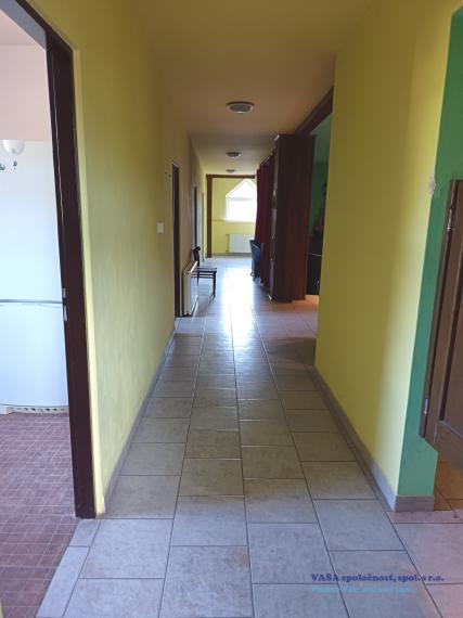 Funkčná podnikateľská budova na predaj v Blhovciach okr. Rim. Sobota