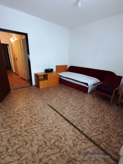 VÝRAZNÉ ZNÍŽENIE CENY! veľký slnečný 3- izb. byt v Revúcej