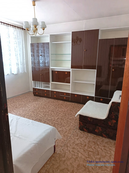 VÝRAZNÉ ZNÍŽENIE CENY! veľký slnečný 3- izb. byt v Revúcej