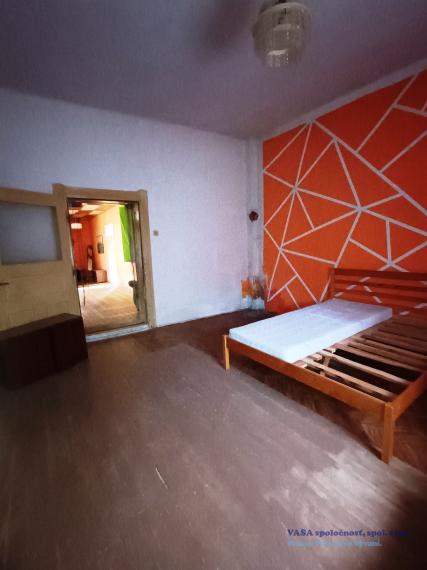 POZOR ! Znížená cena veľký 3-izb. rodinný dom v Rimavskej Seči