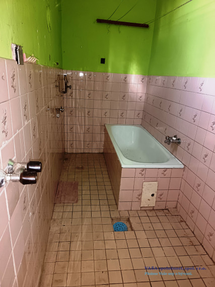 POZOR ! Znížená cena veľký 3-izb. rodinný dom v Rimavskej Seči