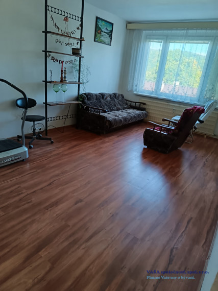 Na predaj veľký až 84 m2 byt v Hnúšti, okr. Rim. Sobota