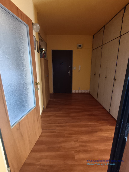 Na predaj veľký až 84 m2 byt v Hnúšti, okr. Rim. Sobota