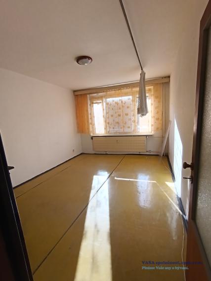 Na predaj veľký až 84 m2 byt v Hnúšti, okr. Rim. Sobota