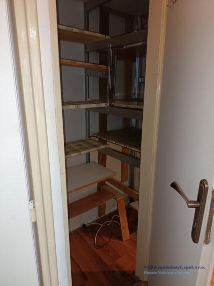 Veľký slnečný 2- izb. byt v Lučenci - Opatová