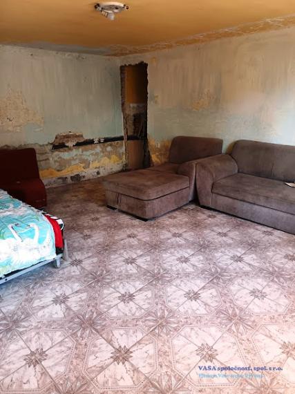 Na predaj malý rodinný domček v Pavlovciach, okr. Rimavská Sobota