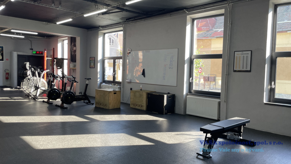 ZNÍŽENÁ CENA! PODNIKATEĽSKÝ OBJEKT v TORNALI