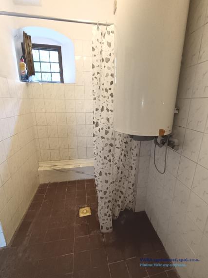 Na predaj je malý domček blízko centra v Rimavskej Sobota