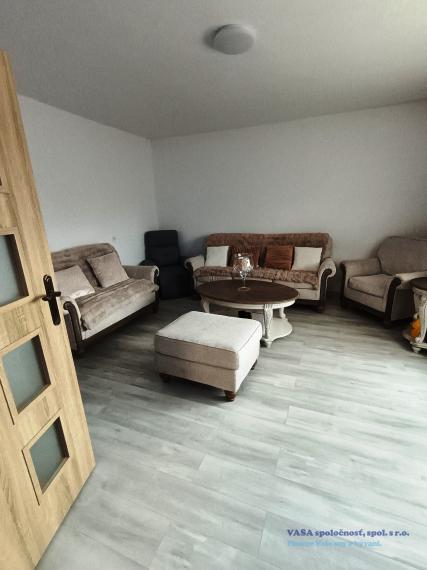 Na predaj veľký zrekonštruovaný RD v obci Holiša, okr. Lučenec