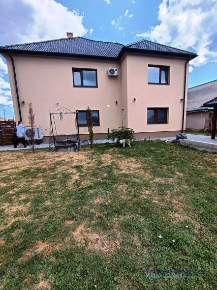 Na predaj veľký zrekonštruovaný RD v obci Holiša, okr. Lučenec