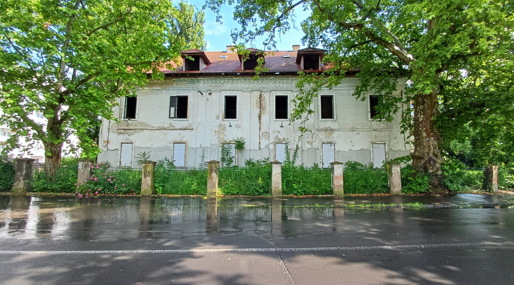 POZOR! Znížená cena Kaštieľ Szilassiovcov v Lučenci