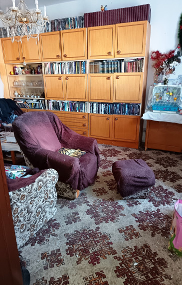 Veľký dvojgeneračný byt na predaj v Rim. Sobote