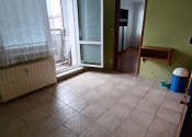 Na predaj je zrekonštruovaný 3- izb. byt v centre Rimavskej Soboty - fotografia 5
