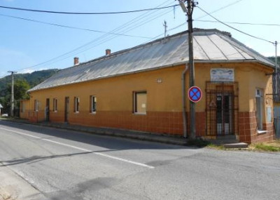 Na predaj multifunkčná budova v centre Hnúšti
