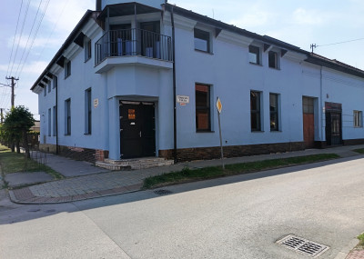 Na predaj: Kompletne zrekonštruované fitness centrum s bytovou jednotkou v Tornali.