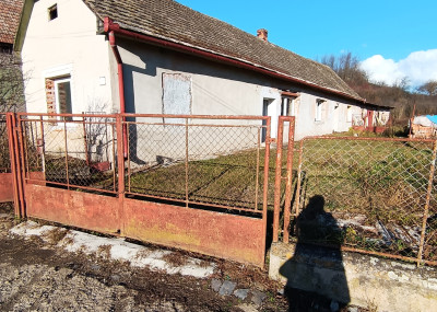 Na predaj malý rodinný domček v Pavlovciach, okr. Rimavská Sobota