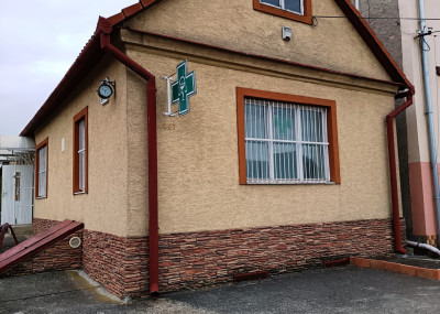 Na predaj podnikateľská budova v Hosticiach, okr. Rimavská Sobota