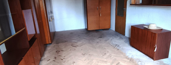 Pekný, veľký byt ponúkame v Revúcej s balkónom
