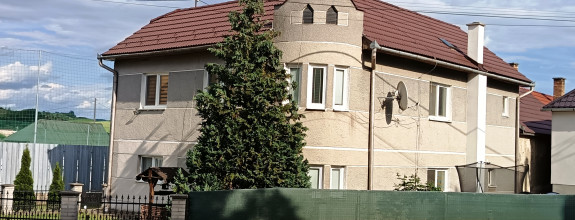 Na predaj je veľký nový RD v Hosticiach, okr. Rimavská Sobota
