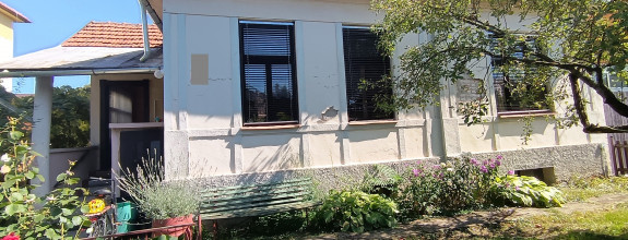RD so záhradou a garážou pre dve autá v tichej časti Rimavskej Soboty