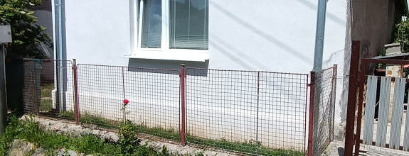 Na predaj je 3-izbový domček v obci Mojín okr. Rimavská Sobota.