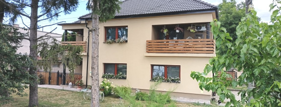 Na predaj veľký zrekonštruovaný RD v obci Holiša, okr. Lučenec