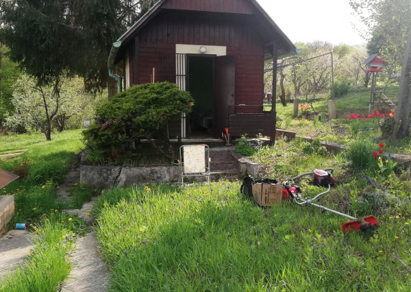 Predám chatku s pozemkom v Rimavskej Sobote-Vinica
