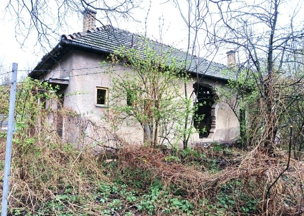 Ponúkame na predaj stavebný pozemok v Tisovci, 381 m2.