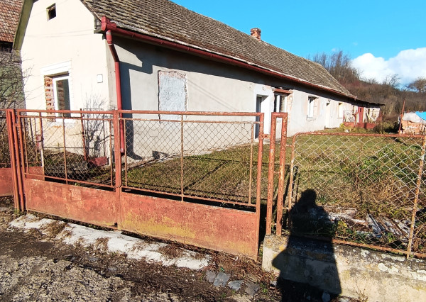 Na predaj malý rodinný domček v Pavlovciach, okr. Rimavská Sobota