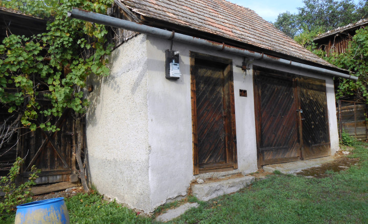 Rodinný dom - usadlosť v obci Hostišovce, okr. Rim. Sobota - fotografia 4
