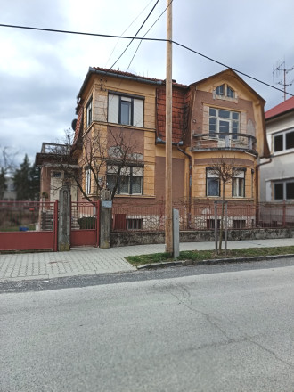 Na predaj rodinná vila v Rimavskej Sobote - fotografia 1