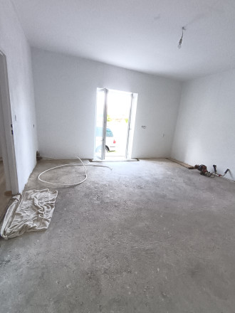 Na predaj je 3-izbový domček v obci Mojín okr. Rimavská Sobota. - fotografia 9
