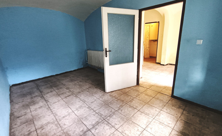 POZOR ! Znížená cena o 8.000 Eur.. Malý domček v Rimavskej Sobote - fotografia 7