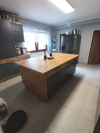 Na predaj veľký zrekonštruovaný RD v obci Holiša, okr. Lučenec - fotografia 11