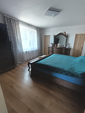 Na predaj veľký zrekonštruovaný RD v obci Holiša, okr. Lučenec - fotografia 18