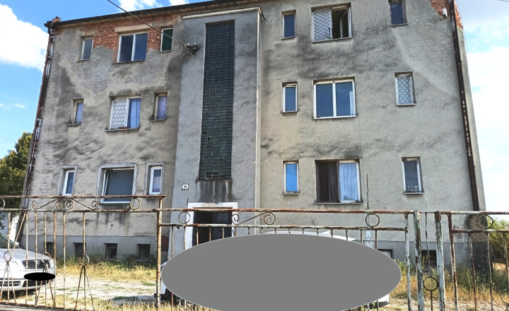 V ponuke sú dve tehlové bytové domy vo Včelinciach pri Tornali. - fotografia 3